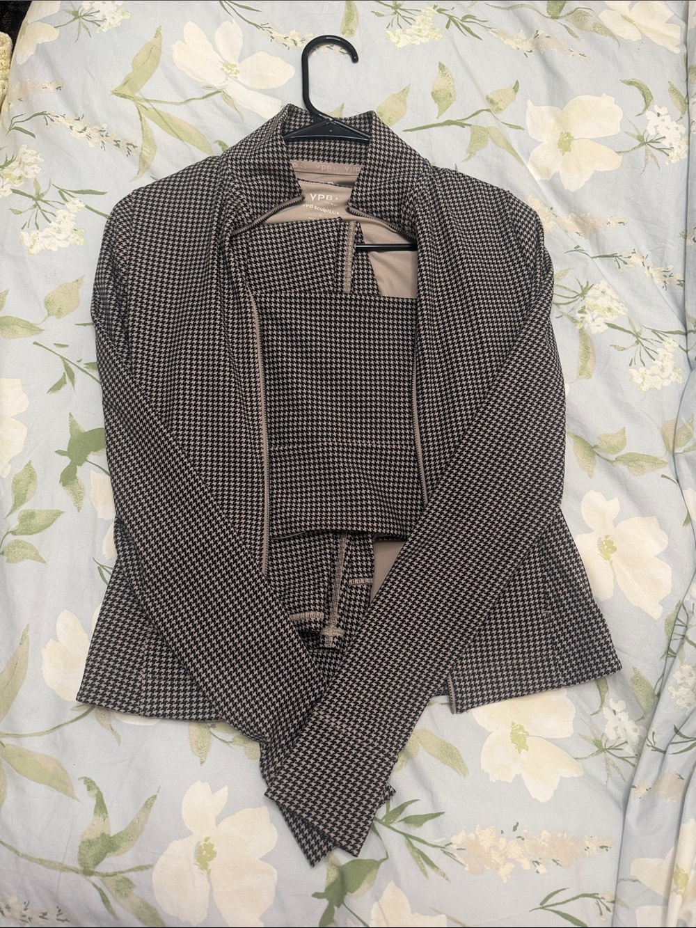 ABERCROMBIE YPB - Houndstooth workout set